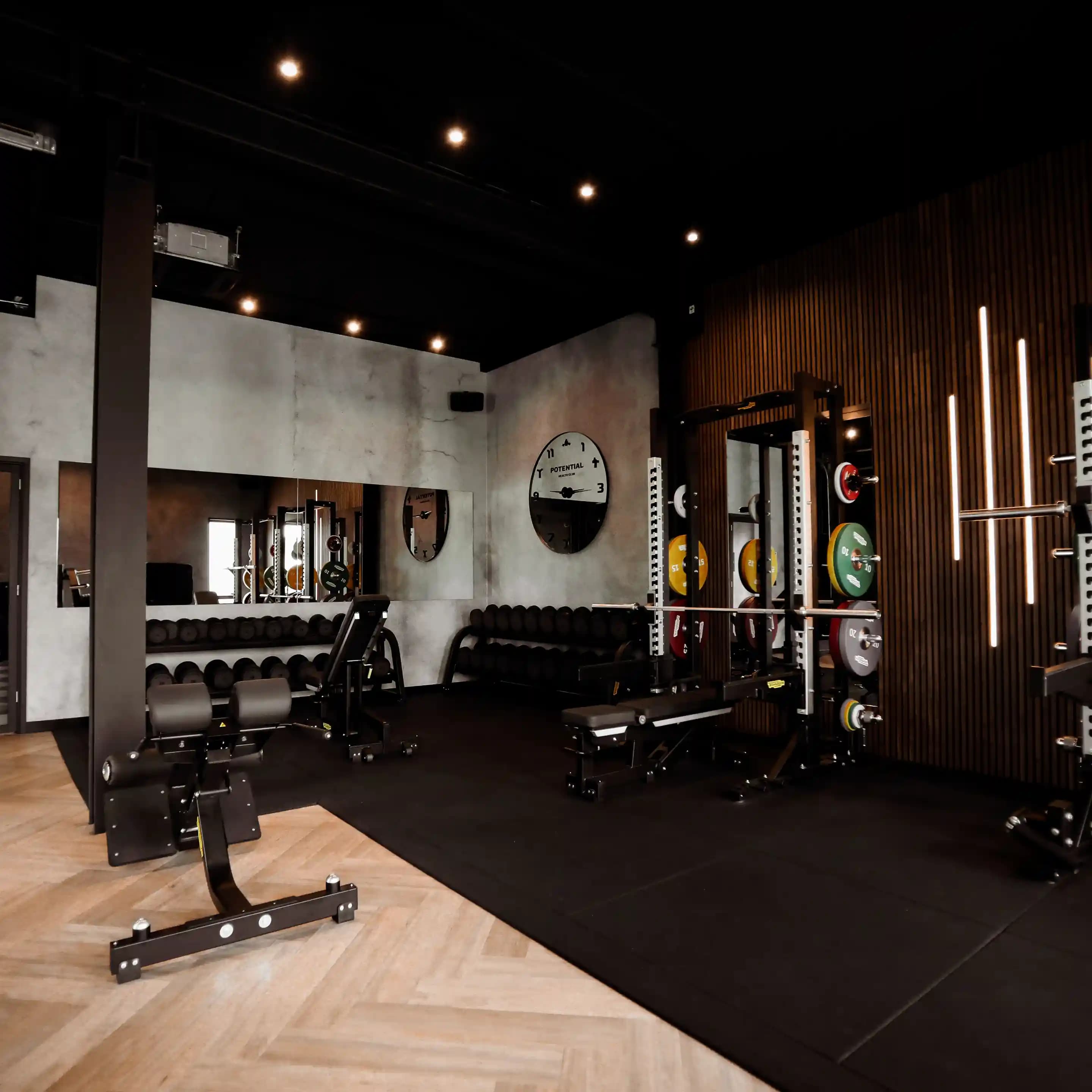 Potential Health Club: Brand & Webdesign